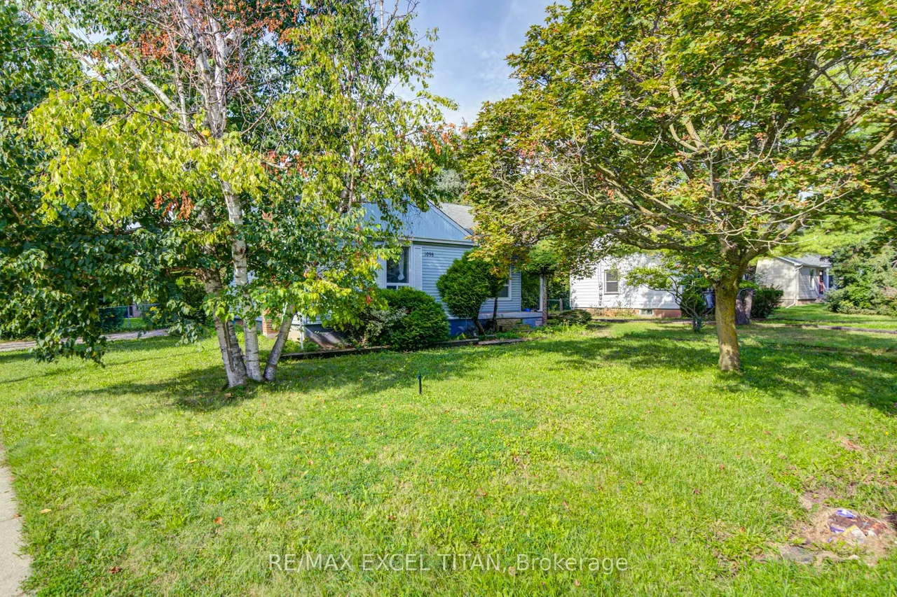 1098 Kent Avenue — photo 6