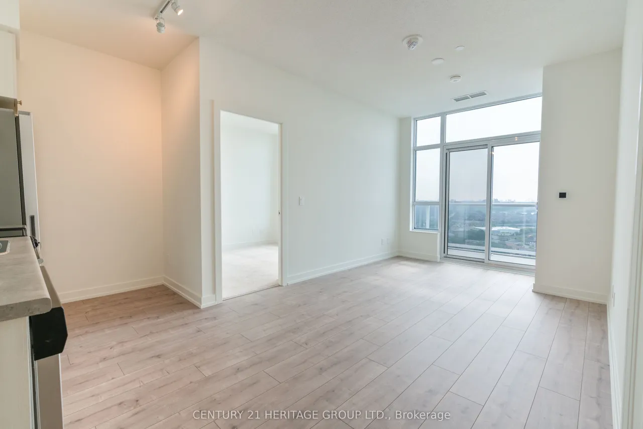 10 Wilby Crescent — photo 3