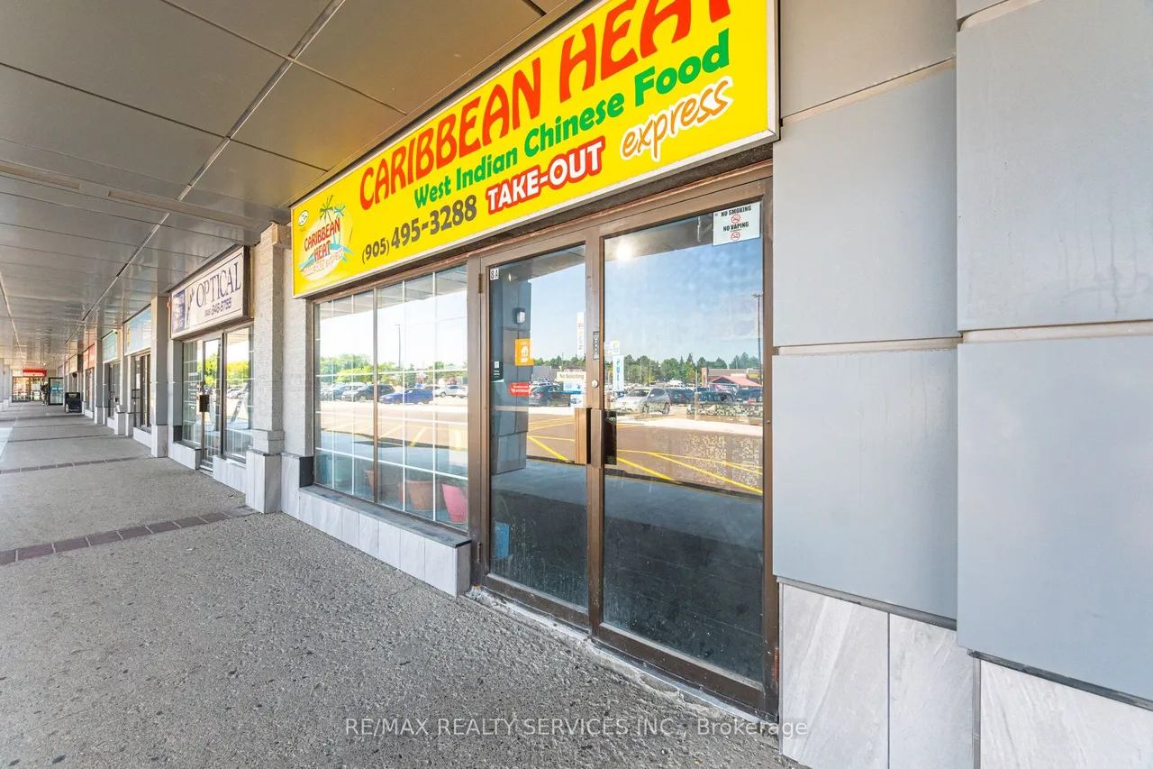 180 Sandalwood Parkway E