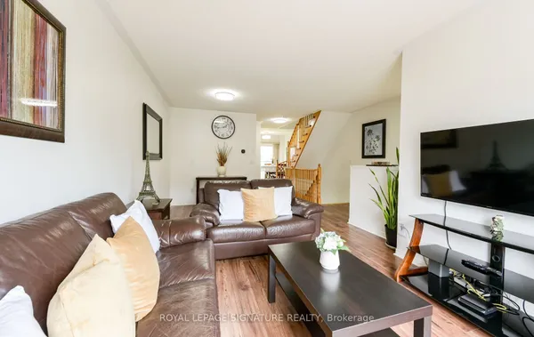3020 Cedarglen Gate