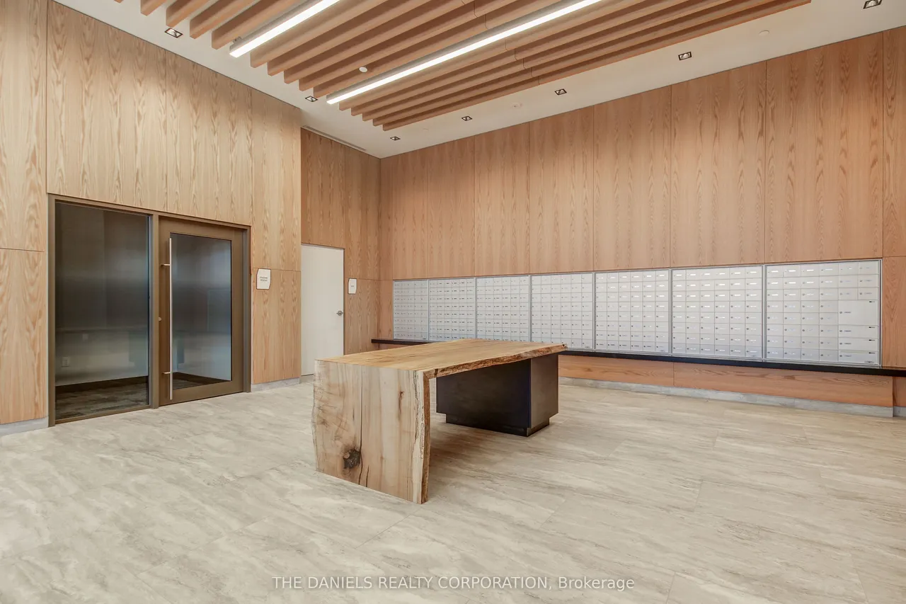 2485 Eglinton Avenue W — photo 27