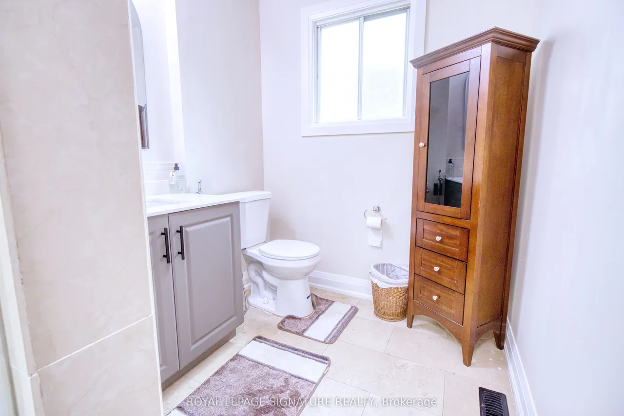 1414 Harmsworth Square — photo 49
