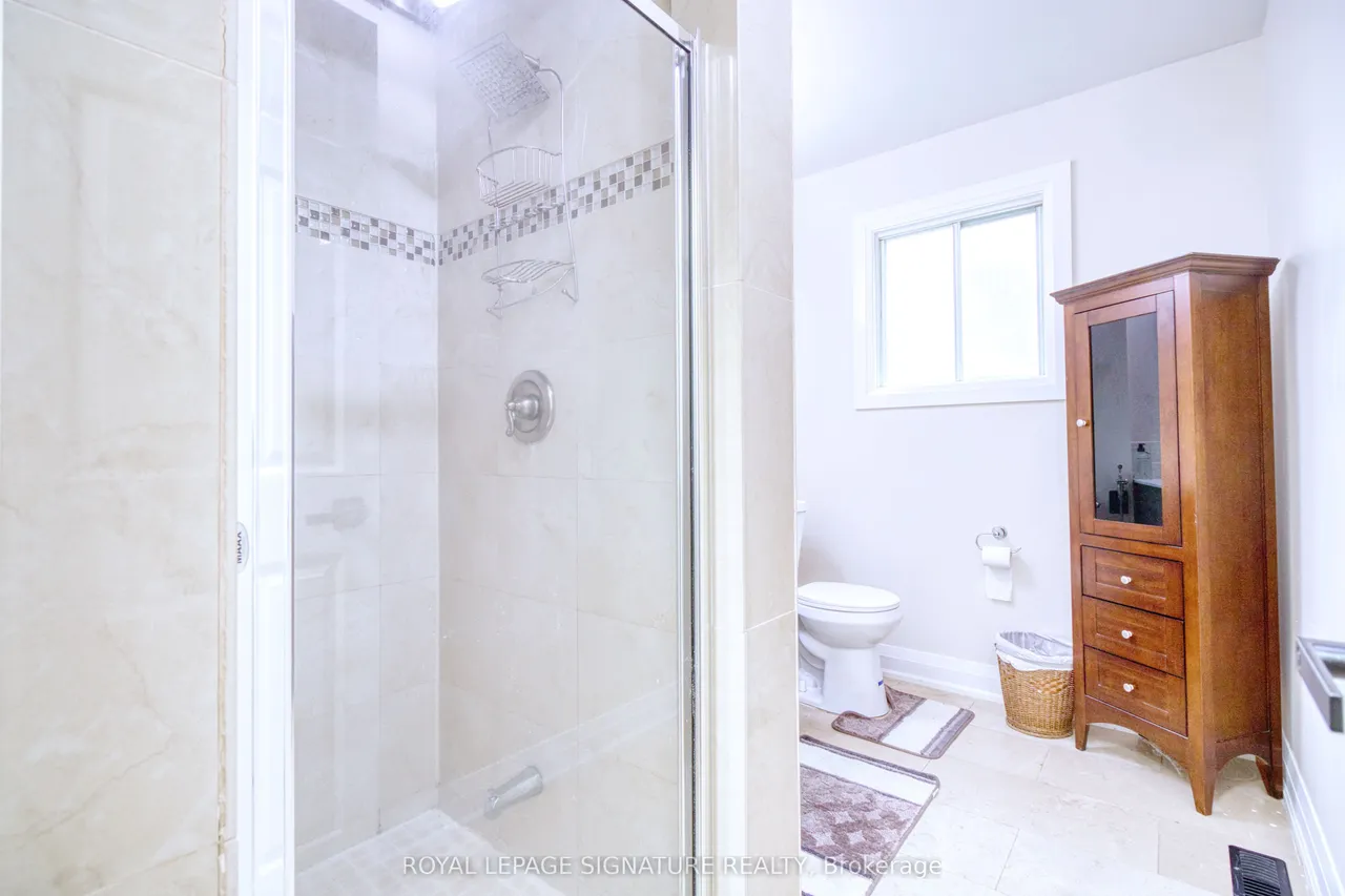 1414 Harmsworth Square — photo 50