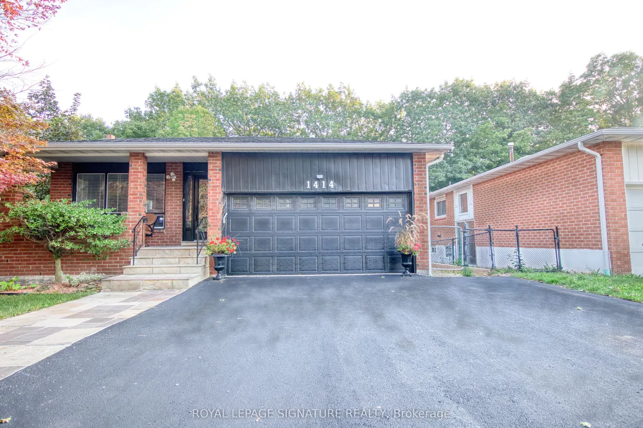 1414 Harmsworth Square