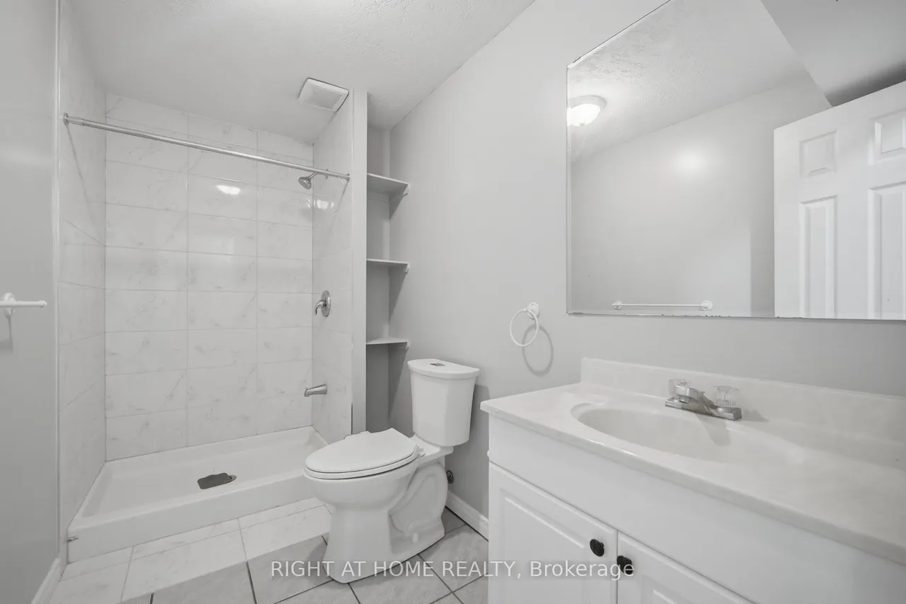 975 Mantle Crescent — photo 43