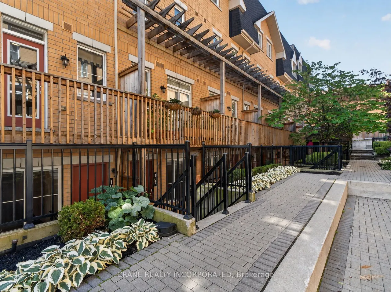 400 Hopewell Avenue — photo 2