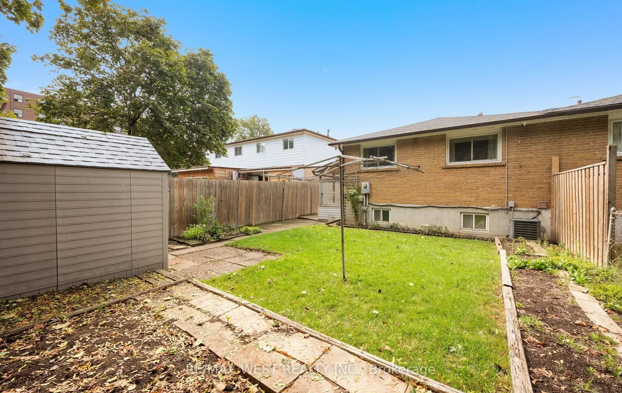 7397 Catalpa Road — photo 41