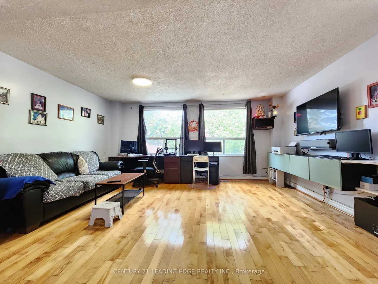 203 Lotherton Pathway — photo 2