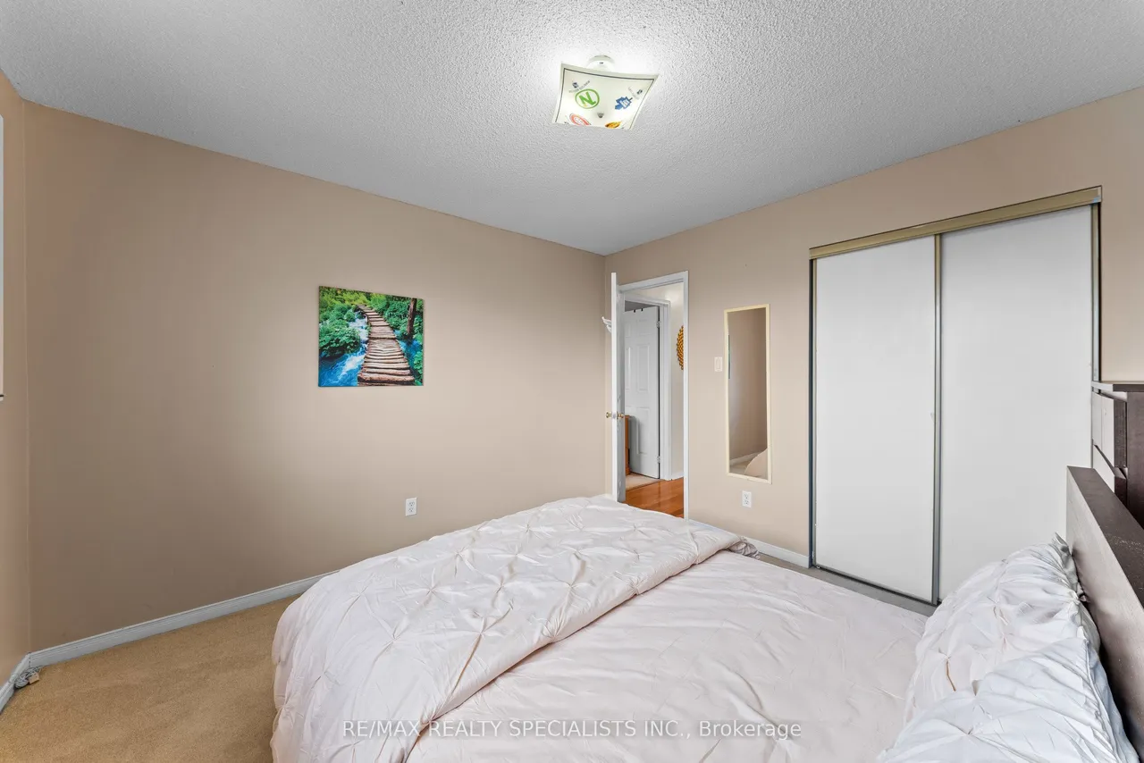 6386 Longspur Road — photo 40