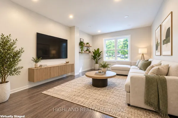 2032 Glenada Crescent — photo 2