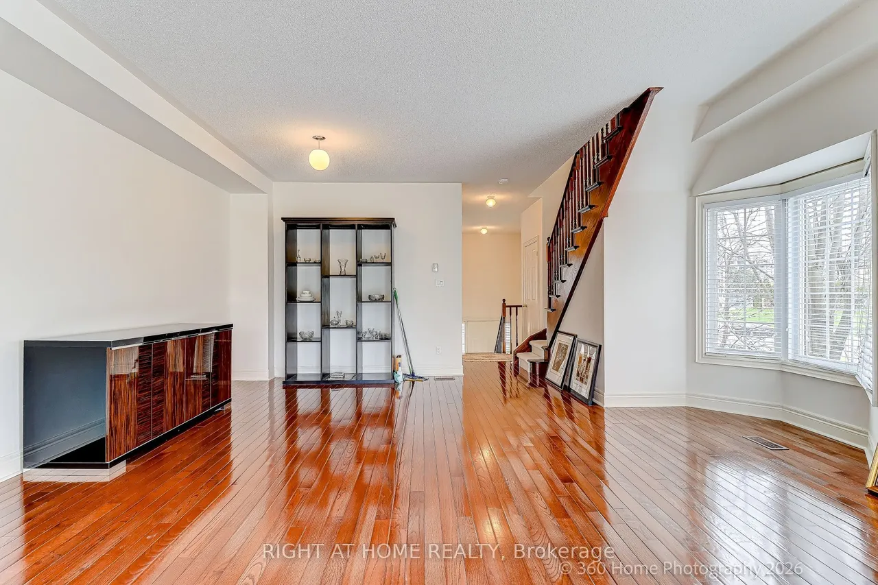 1130 Cawthra Road — photo 3
