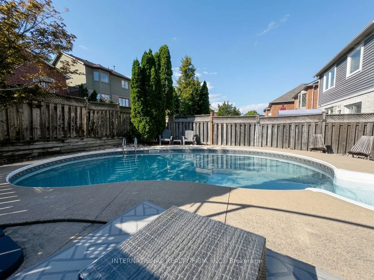 2745 Galleon Crescent — photo 38