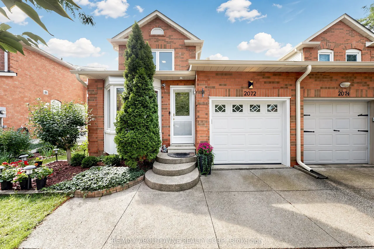 2072 Glenada Crescent — photo 2