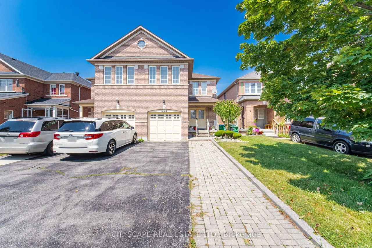221 Richvale Drive S — photo 3