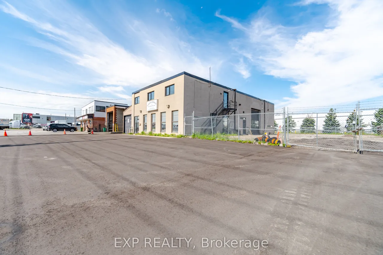 1261 Britannia Road E — photo 3