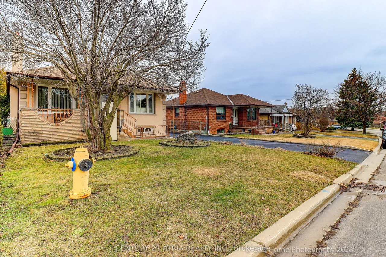 23 Tumpane Street — photo 24