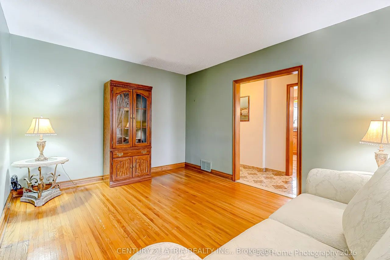 23 Tumpane Street — photo 2