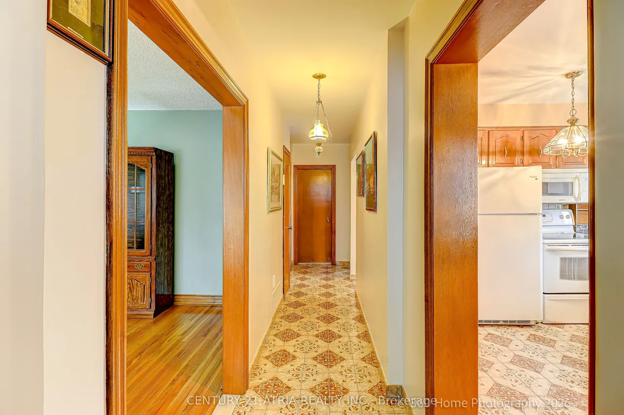 23 Tumpane Street — photo 3