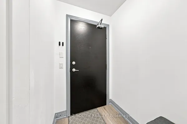 65 Yorkland Boulevard — photo 2