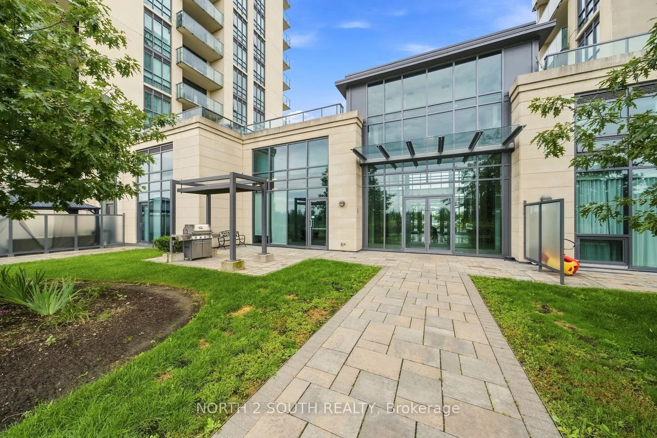 65 Yorkland Boulevard — photo 20