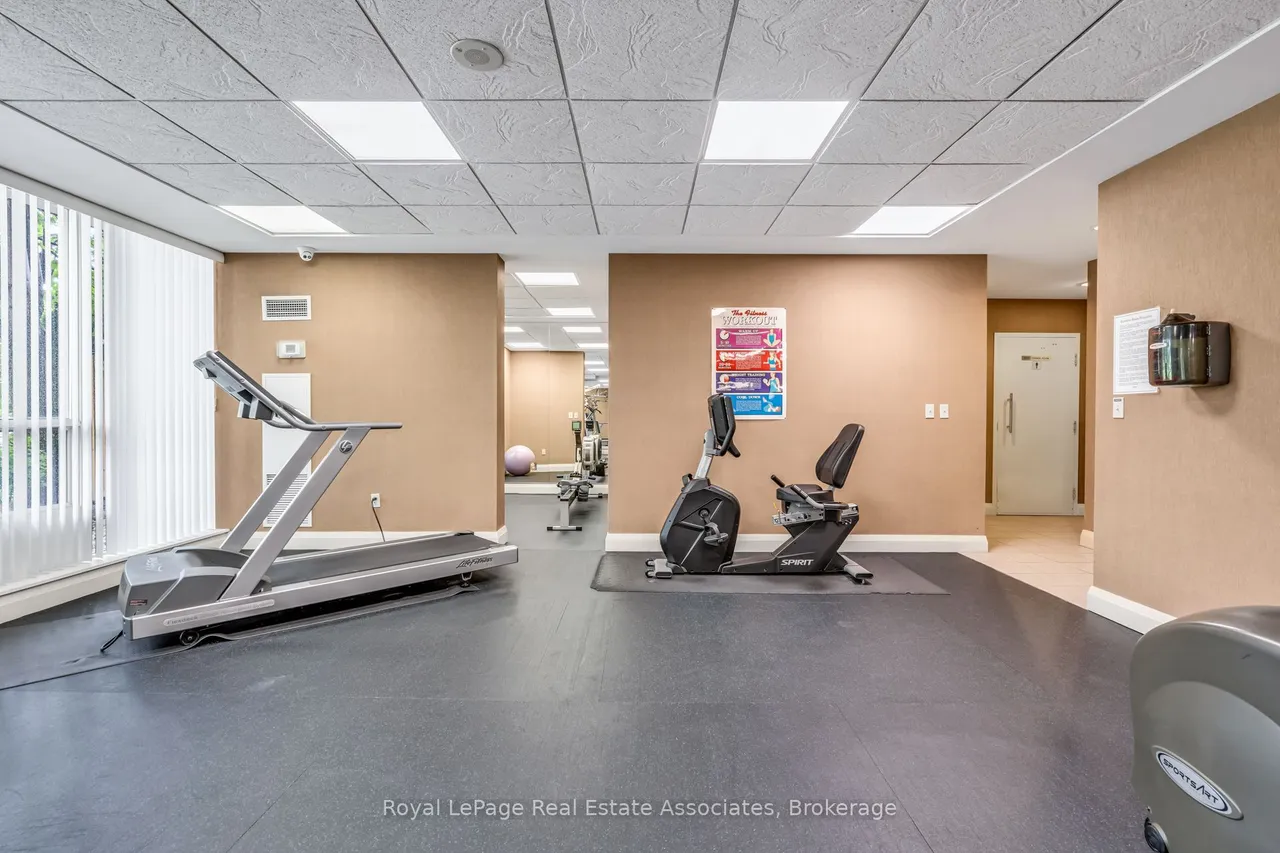 1140 Parkwest Place — photo 37