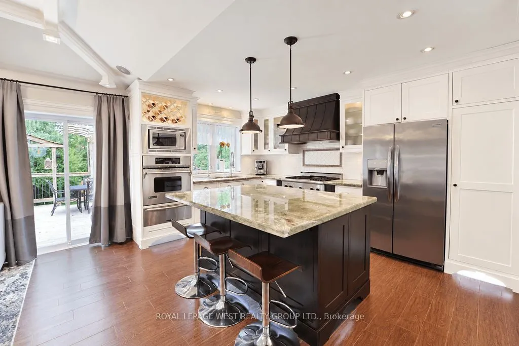 1422 Rebecca Street — photo 3