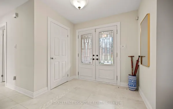 1892 Beechknoll Avenue — photo 2