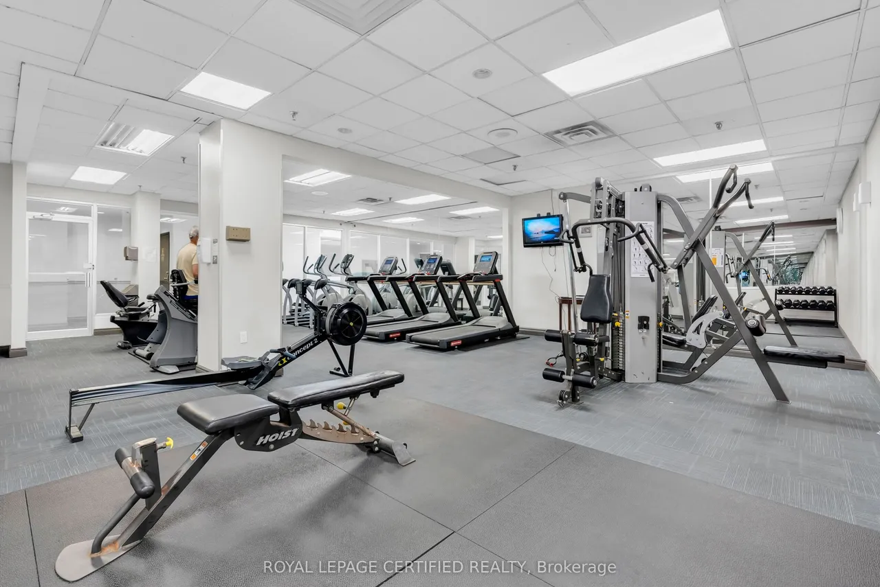 285 Enfield Place — photo 49