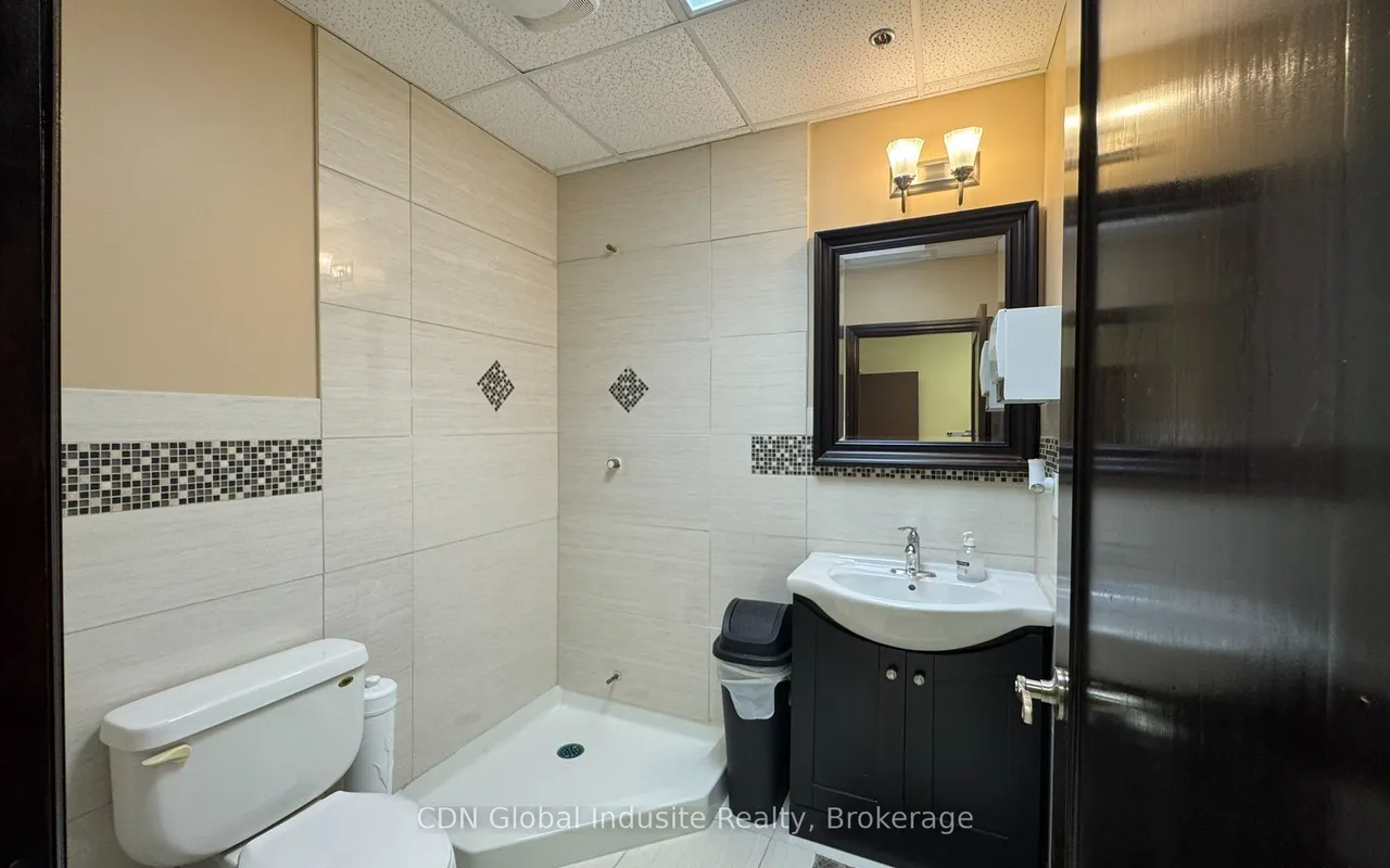 1065 Canadian Place — photo 23