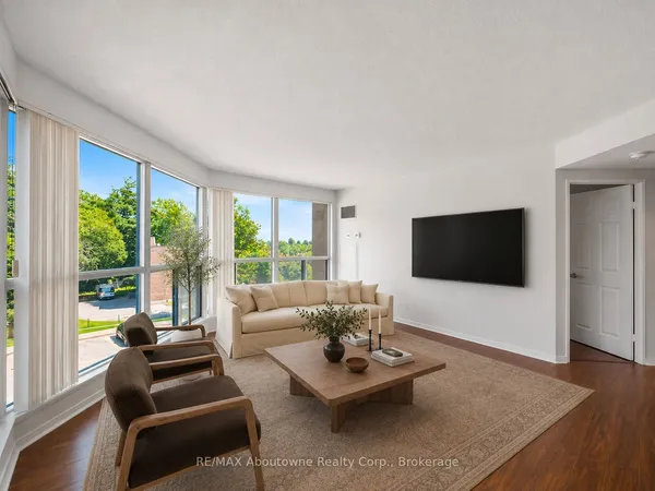 2177 Burnhamthorpe Road W — photo 2