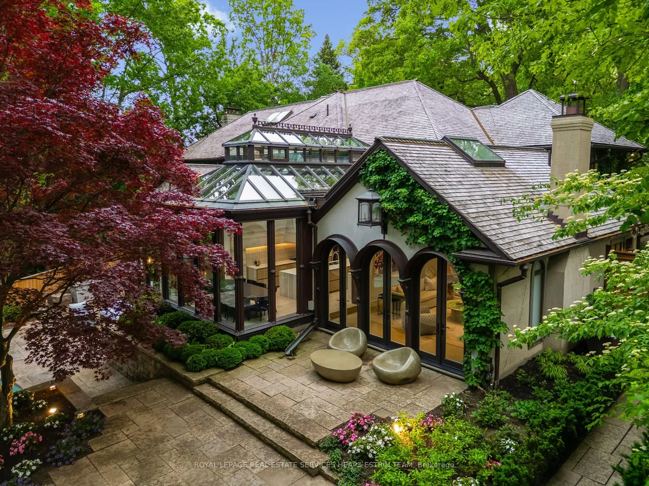 25 North Drive