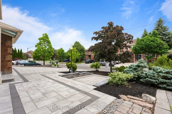6872 Round Leaf Court — photo 2