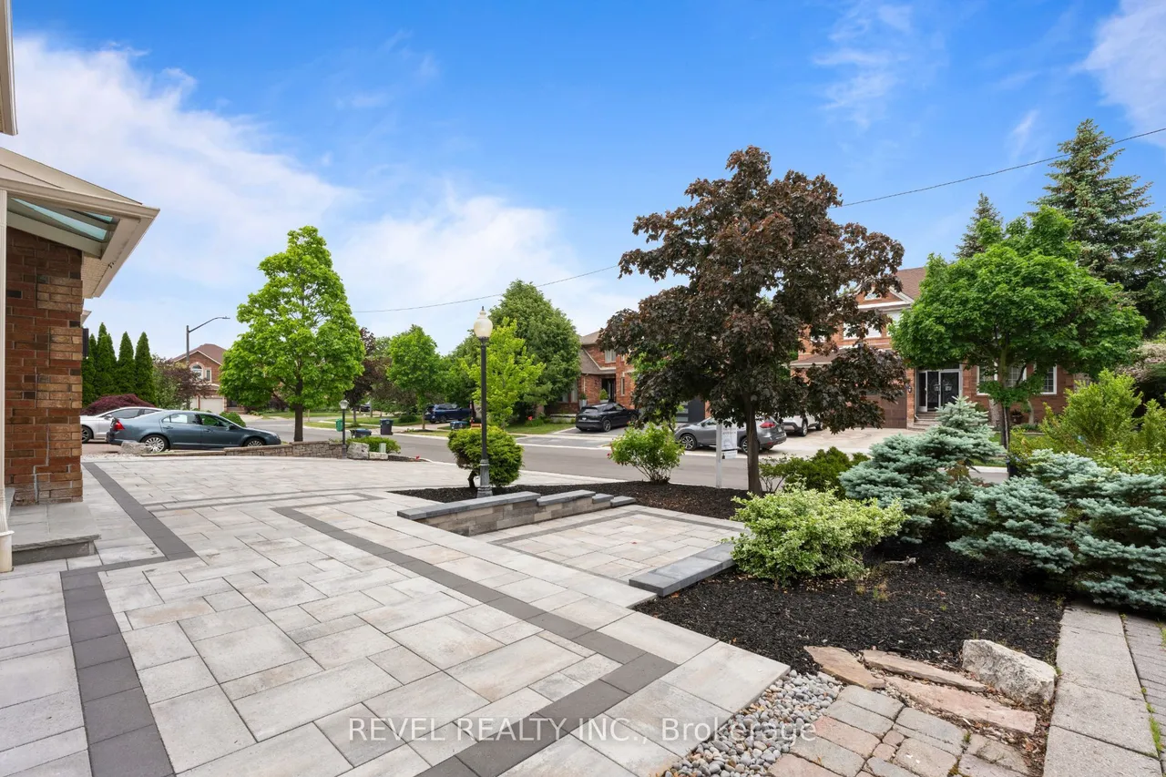 6872 Round Leaf Court — photo 2