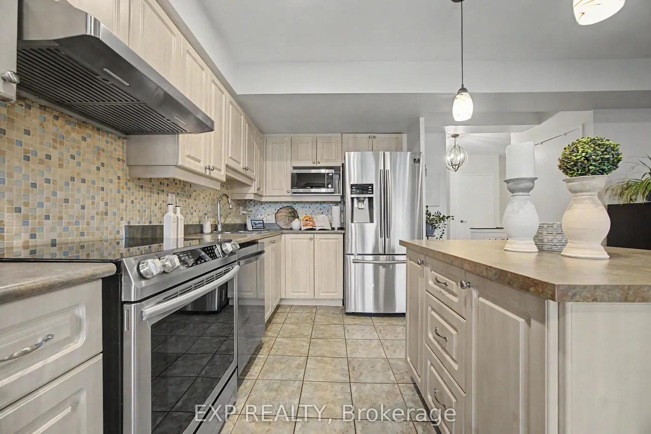 1000 Cedarglen Gate — photo 24
