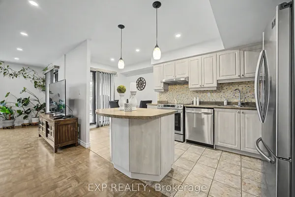 1000 Cedarglen Gate