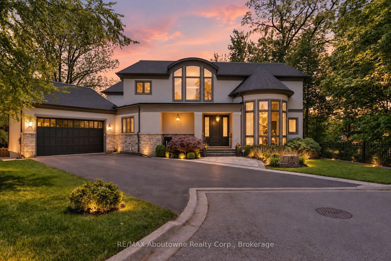 456 Lakeshore Road W