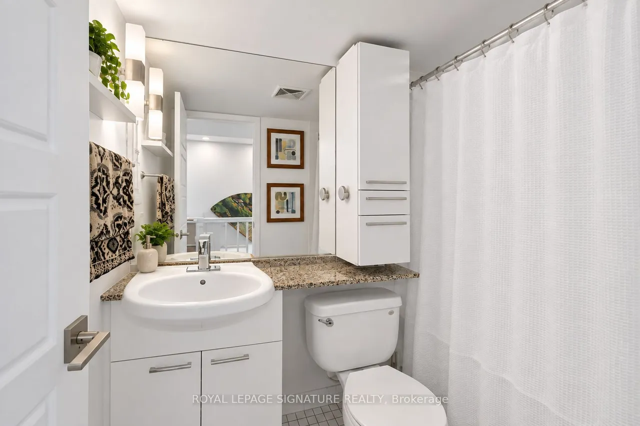 1040 The Queensway — photo 10