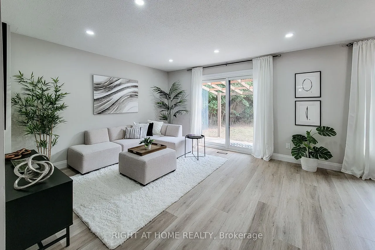 3574 Autumnleaf Crescent — photo 2