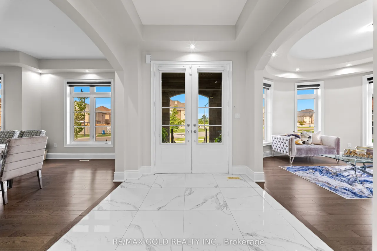 54 Gordon  Randle Drive — photo 3