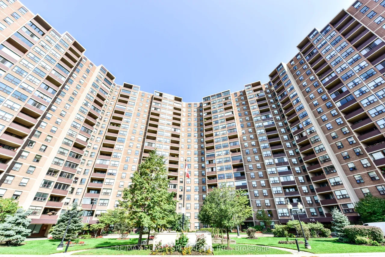 716 The West Mall