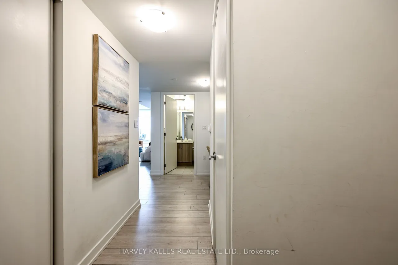 556 Marlee Avenue — photo 2