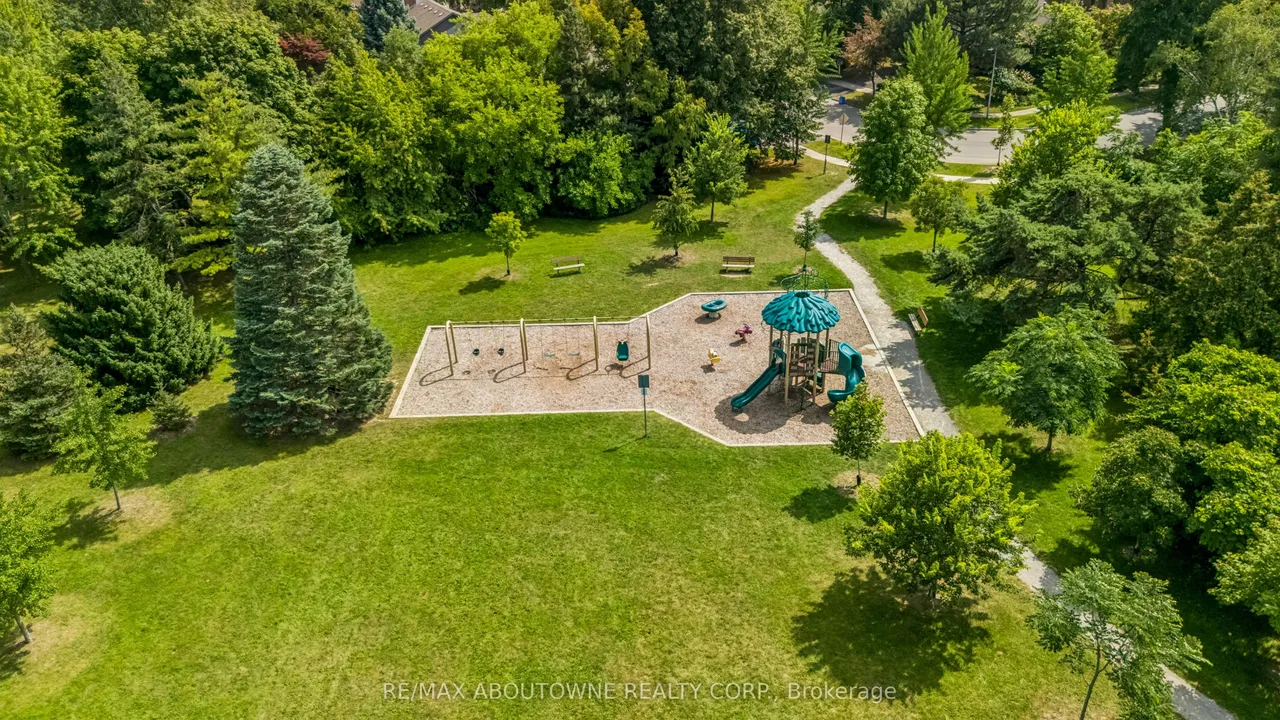 2285 Dunedin Road — photo 49