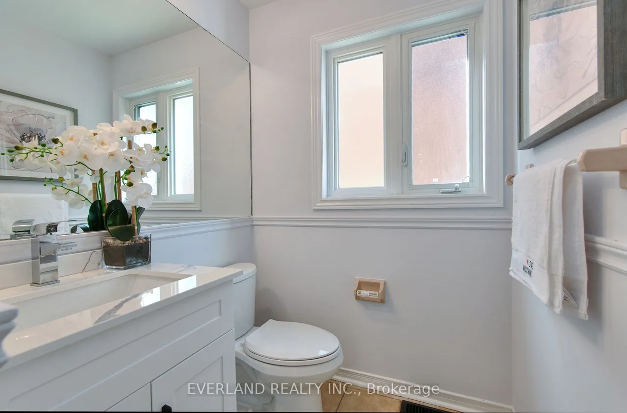 5386 Middlebury Drive N — photo 3