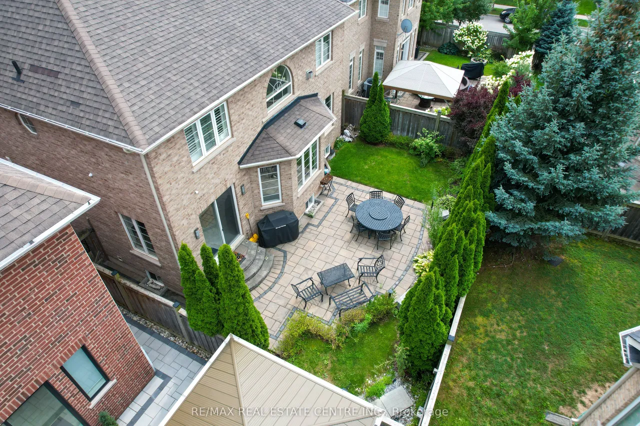 567 Bridgeview Road — photo 49