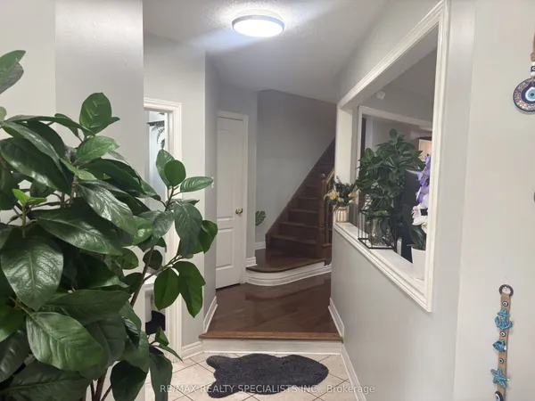 3137 Bentley Drive — photo 2