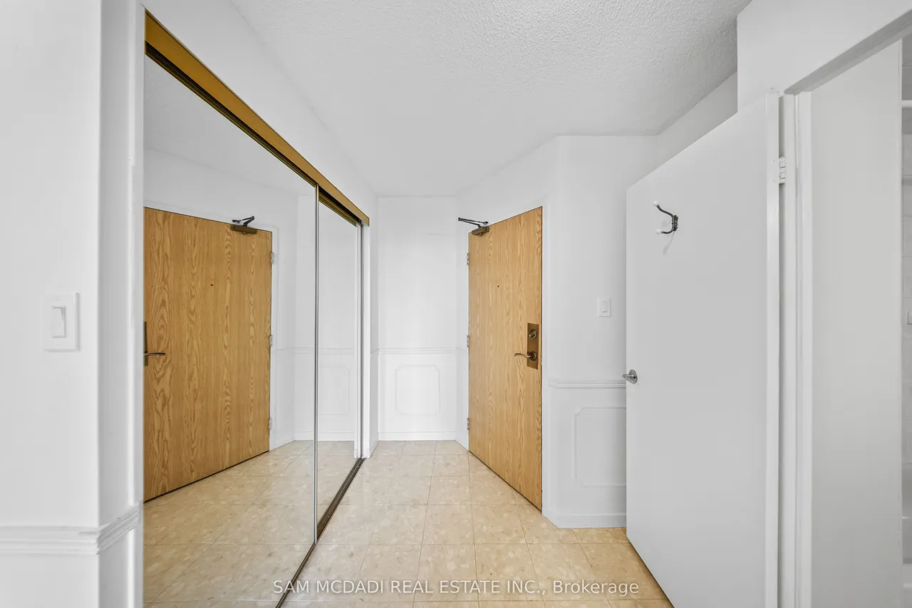 1300 Bloor Street — photo 2