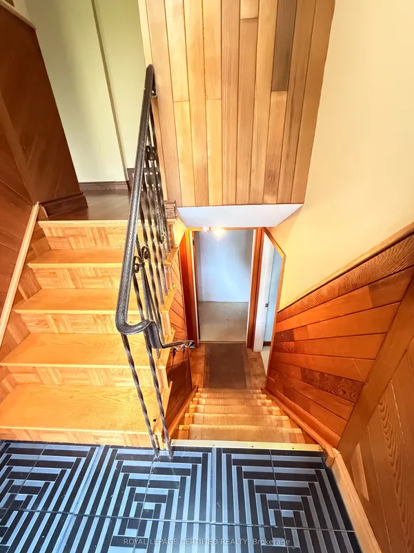 1398 Wren Avenue — photo 2