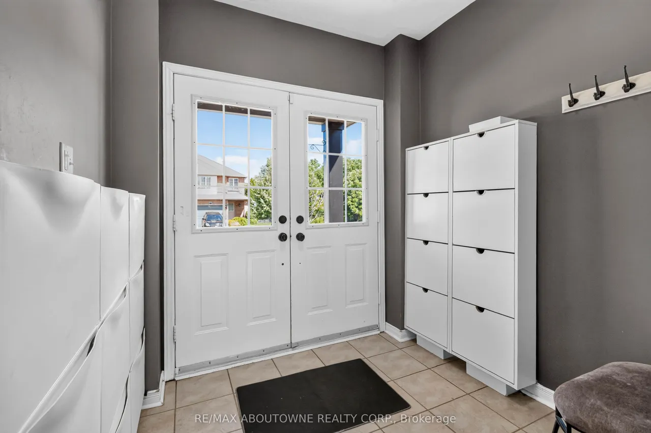 5233 Thornburn Drive — photo 3