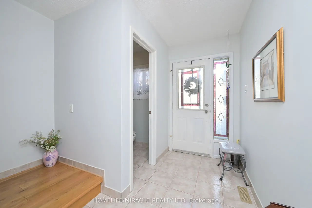 121 Falconer Drive — photo 3