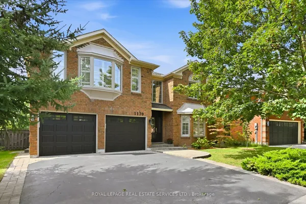 1170 Giles Gate